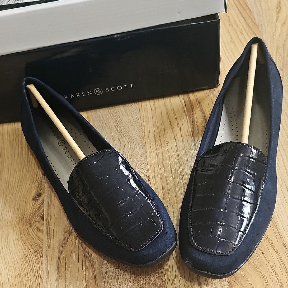 Karen Scott Dark Blue Croc-Embossed Loafers